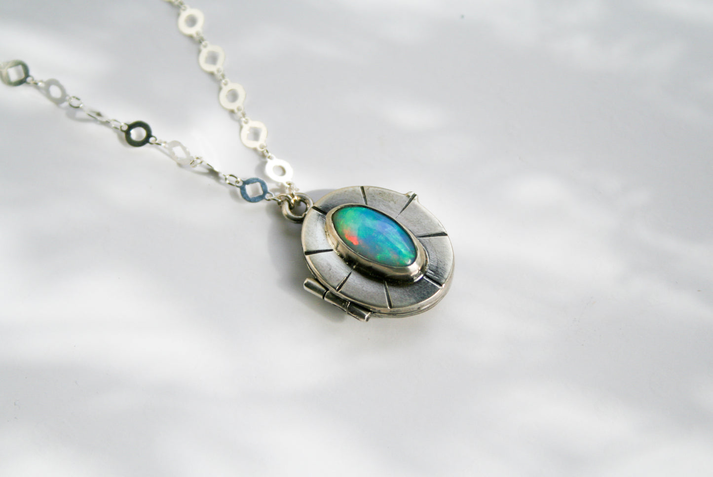 Opal Locket E