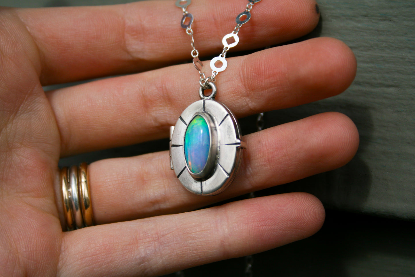 Opal Locket E