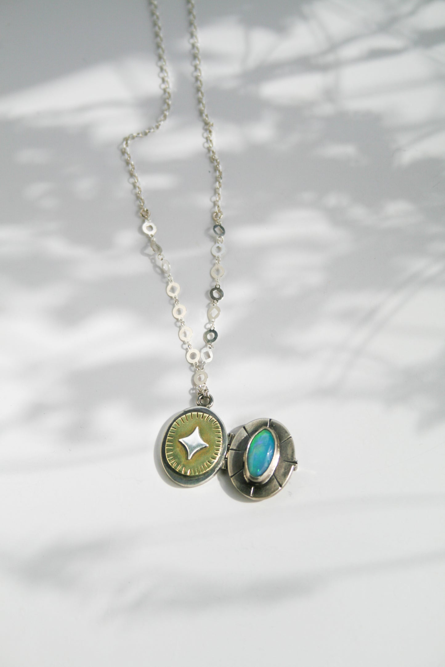 Opal Locket E