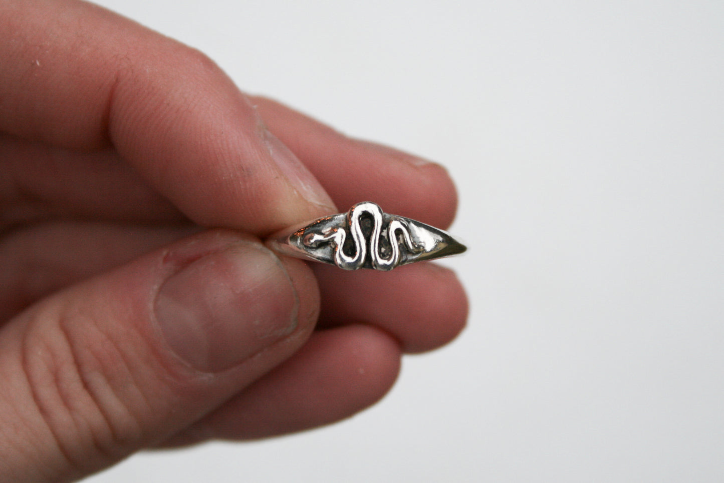 Size 8 | Snake Signet