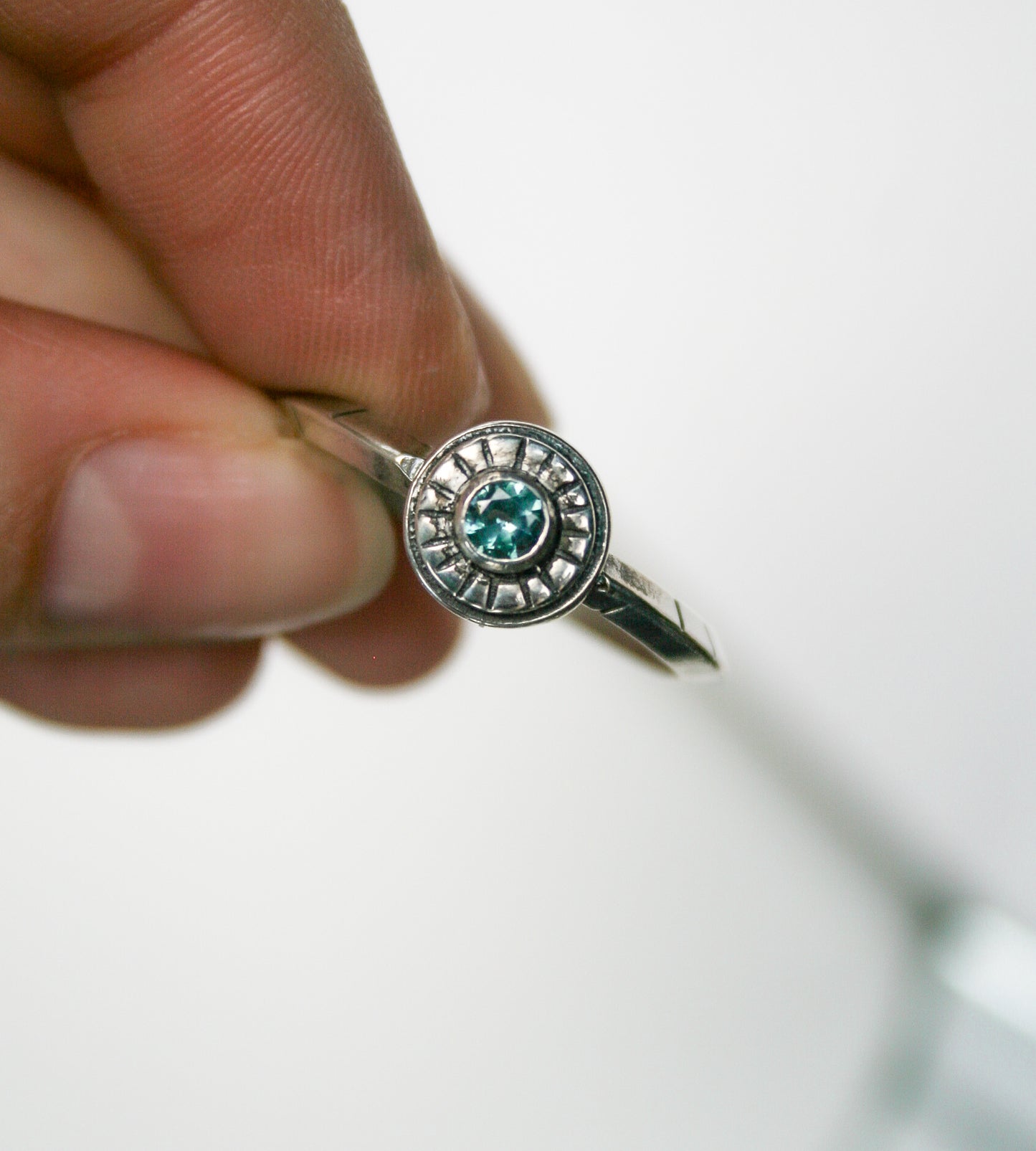 Size 12 | Triangle Band MT Sapphire Ring