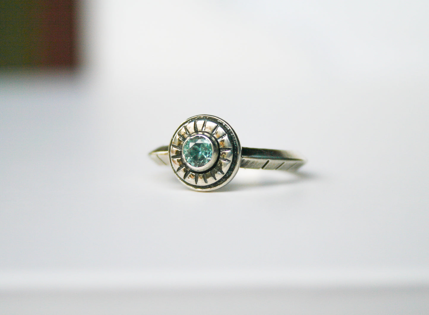 Size 6 | Triangle Band MT Sapphire Ring