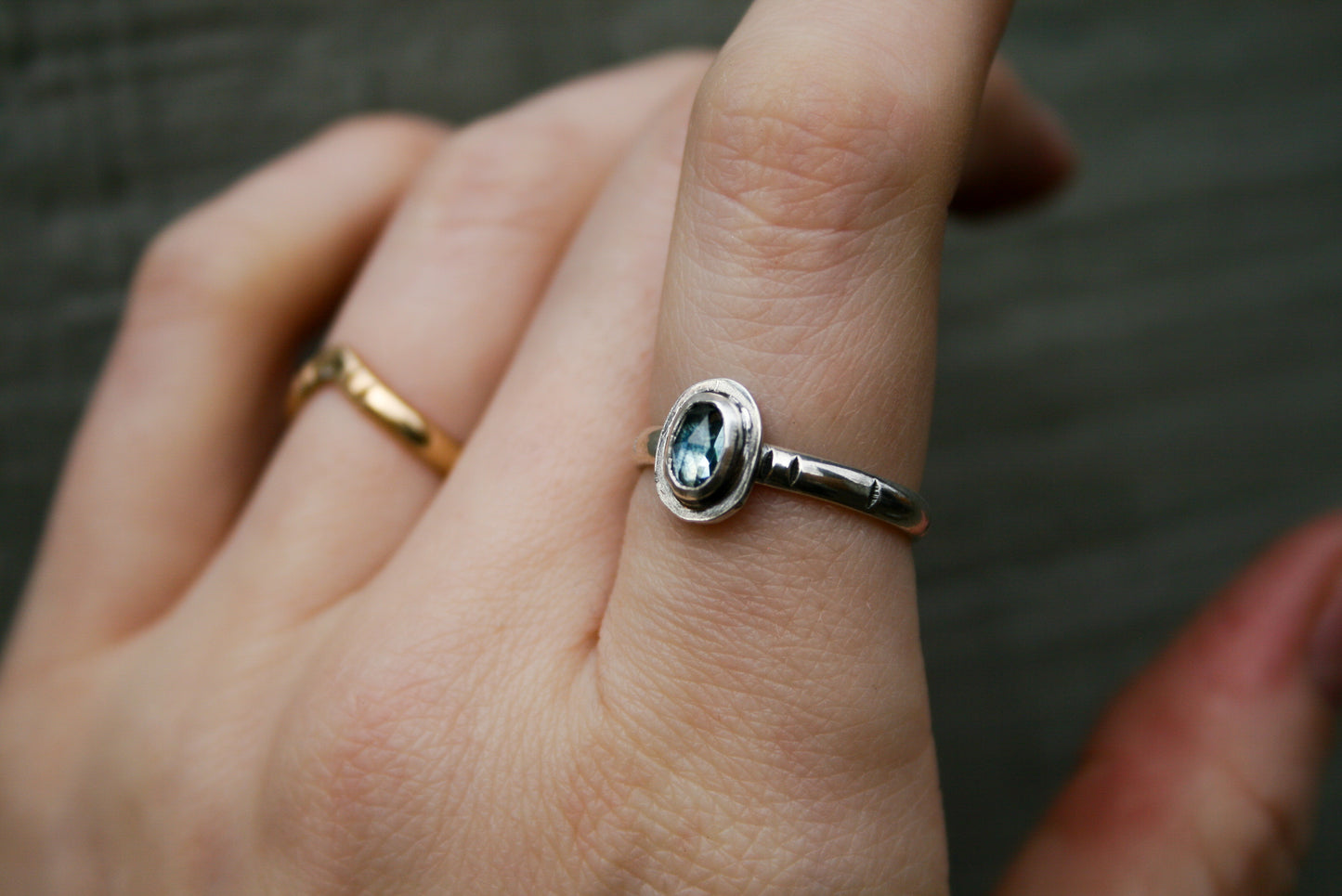 Size 7 | Oval MT Sapphire Ring