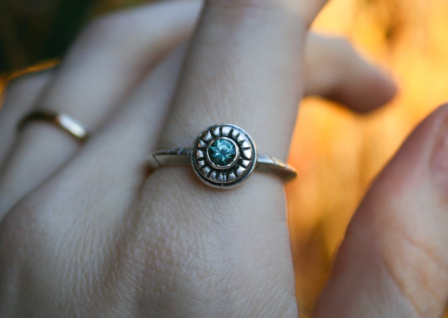 Size 9 | Triangle Band MT Sapphire Ring