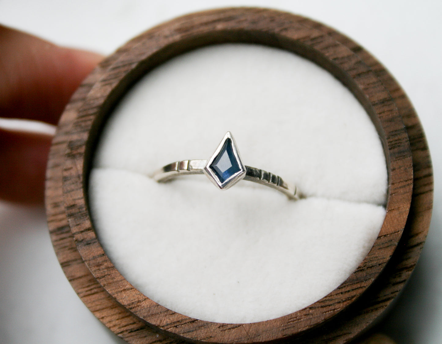Size 6 | Madagascar Sapphire Ring A