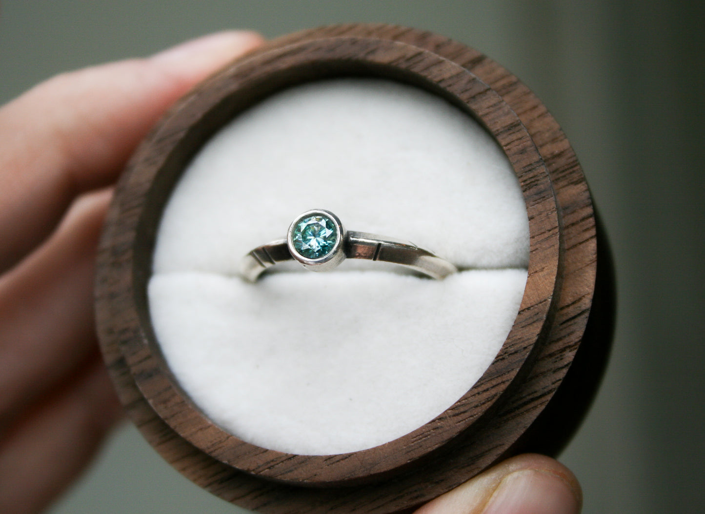 Size 7 1/2 | Teal Moissanite Ring