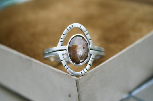 Ochre Sapphire Ring | Size 13 1/2